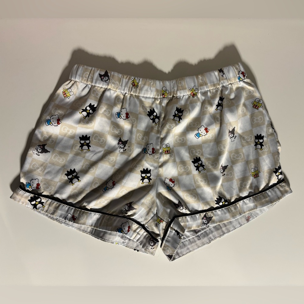 Hello Kitty x Forever 21 Short and Short sleeve pijama set!! - Picture 3 of 3